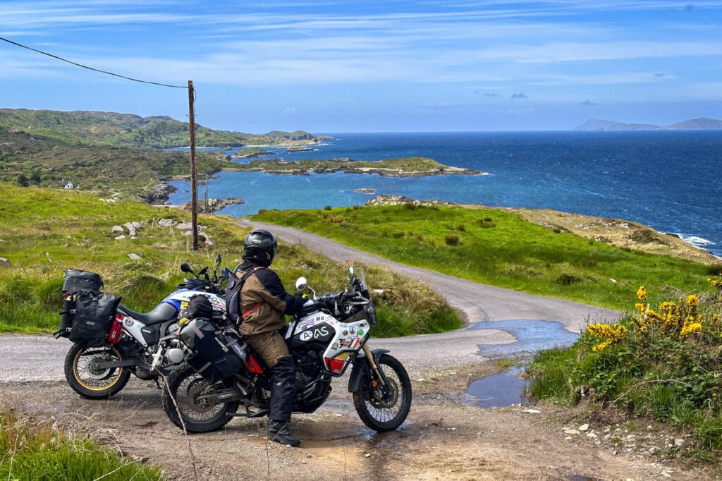 Irlands Südwesten. Motorradabenteuer Irland: In drei Wochen vom nordirischen Belfast entlang der Küste, mit ein paar Abstechern ins Landesinnere, bis Dublin fahren.