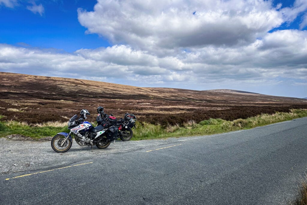 Kilkenny, Limerick und Dublin. Motorradabenteuer Irland: In drei Wochen vom nordirischen Belfast entlang der Küste, mit ein paar Abstechern ins Landesinnere, bis Dublin fahren.