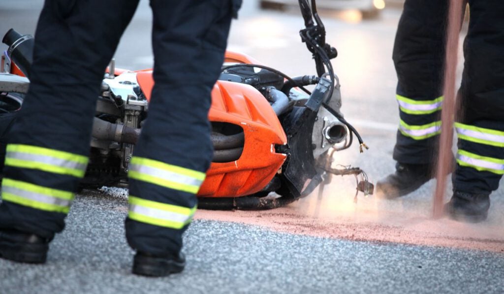 Welche Motorradversicherung brauche ich? Online oder Agentur? Alexandra ist Versicherungsexpertin und auf die Bedürfnisse von Bikern spezialisiert.