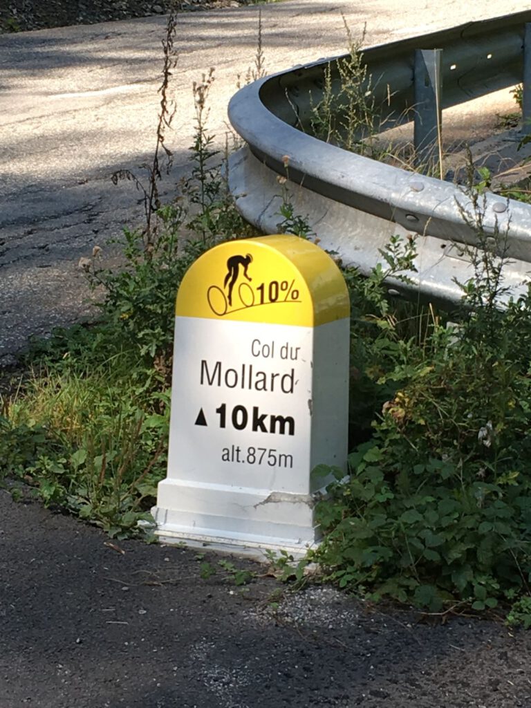 Route des Grandes Alpes – allein unterwegs zwischen Pässen, Hitze und Sehnsucht 5 10 Meilenstein Mollard