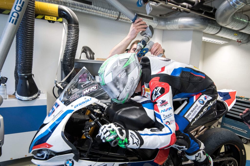 BMW Group Akustik Windkanal verbessert die Aerodynamik der S 1000 RR. BMW Motorrad WorldSBK Team Fahrer Eugene Laverty als 3D-Modell.