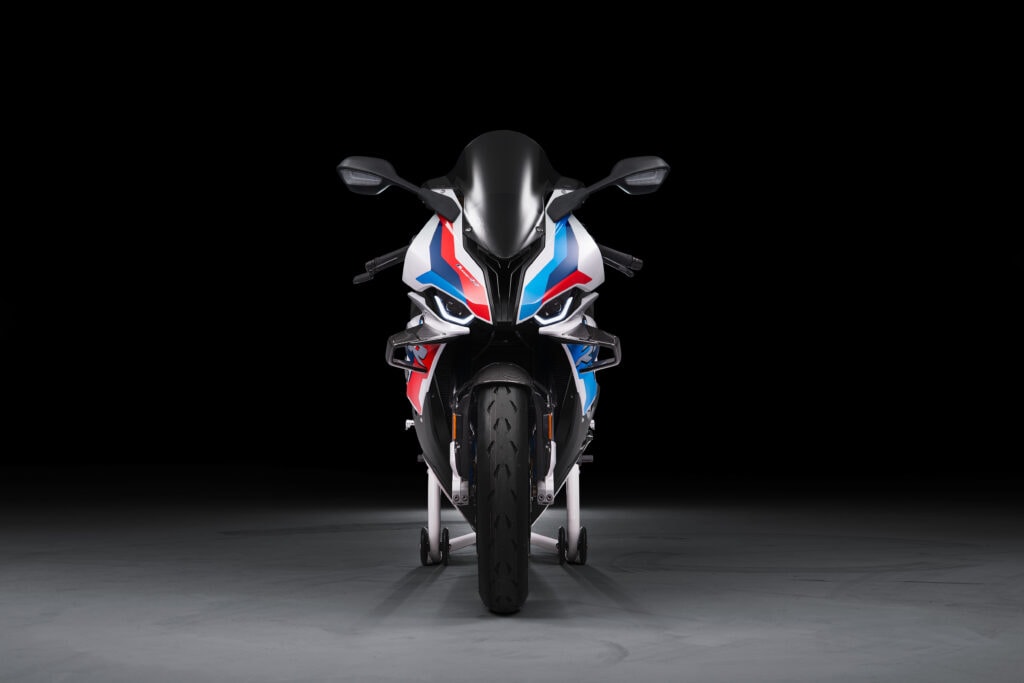 BMW Motorrad feiert die Weltpremiere des ersten M Modells auf der Basis der S 1000 RR. Reinrassige Renntechnik für höchste Ansprüche.