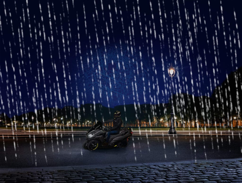 Rollerfahren bei Regen hat seine Herausforderungen. Hartgesottene Rollerfahren, die auch im Winter ihren Roller nicht abmelden wissen das. Wenn auch du bei Kälte und Nässe scher unterwegs sein willst, findest du hier Tipps & Tricks zum Rollerfahren bei Regen.