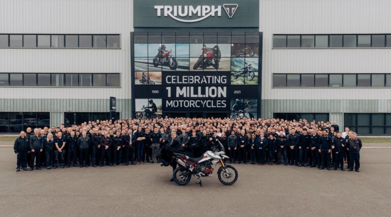 Eine Million Triumph Motorräder seit 1990: Traditionsmarke feiert mit Jubiläumsbike