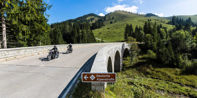 Deutsche Alpenstraße: 484 Kilometer bayerische Originale