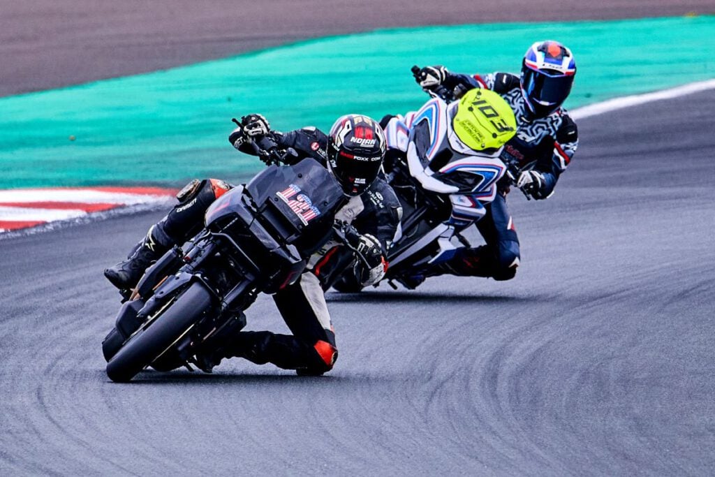 3 Fahrer beim Langstreckenrennen Oschersleben 2025
