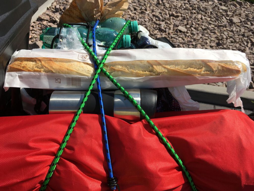 Route des Grandes Alpes – allein unterwegs zwischen Pässen, Hitze und Sehnsucht 3 4 Französischer Proviant