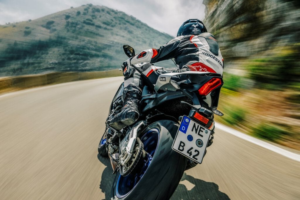 Bridgestone investiert in das japanische Werk in Nasu, um seine Lieferkapazität zu erweitern und Premiumgeschäft für Motorradreifen auszuweiten.