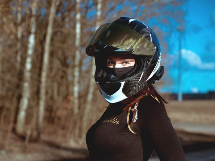 SHE RIDES x Touratech Limited Edition Funktionswäsche für die Frauen Motorrad Community