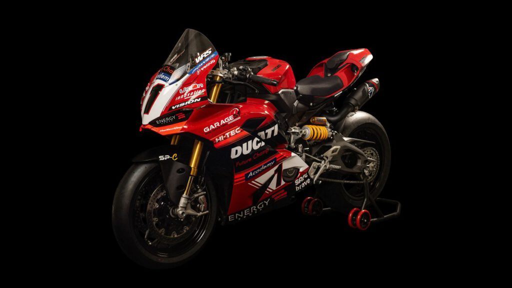Ducati V2 Future Champ Academy Ducati Panigale V2 Schrägansicht