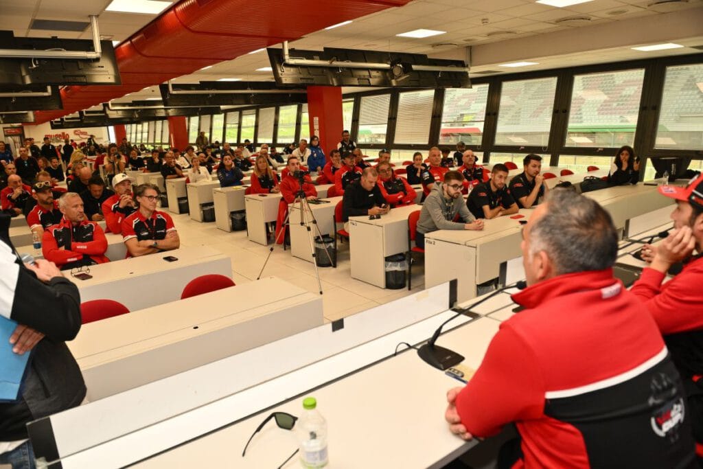 Ducati V2 Future Champ Academy Klassenraum