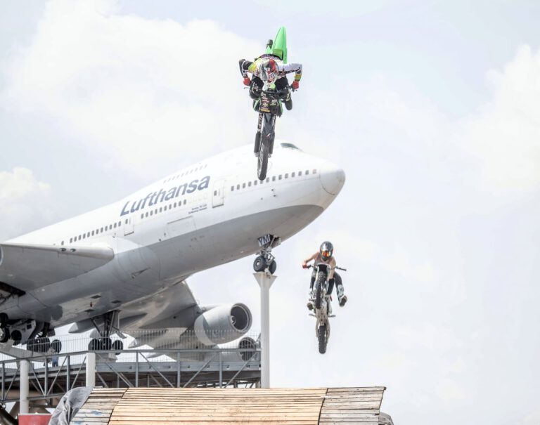 Kawasaki lädt zum Event nach Speyer ein und bietet Programm von und für Motorradfahrerinnen