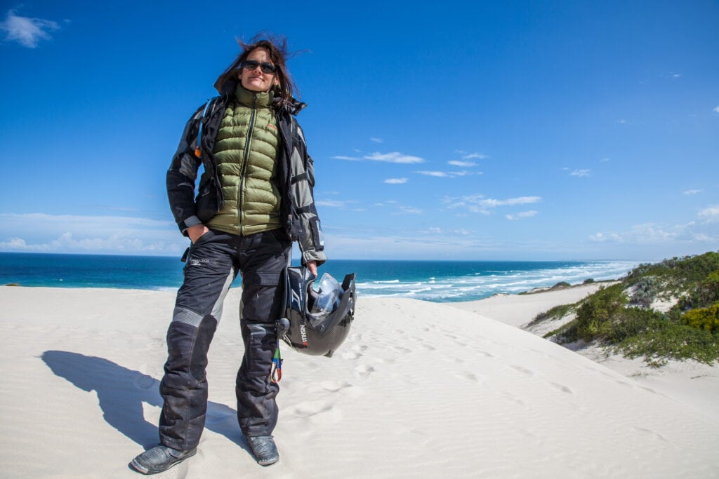 Diana - Pure Leidenschaft für Motorradreisen 7 Beim Motorradfahren genieße ich den Kontakt zur Natur. Man riecht, wenn es anfängt zu regnen. Du hast Zeit die Natur zu betrachten.