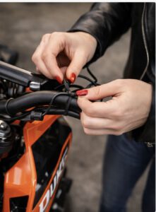 Installation Daytona Heizgriffe Test