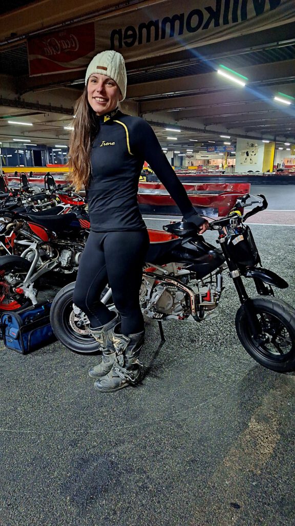 SHE RIDES x Touratech Limited Edition Funktionswäsche für die Frauen Motorrad Community