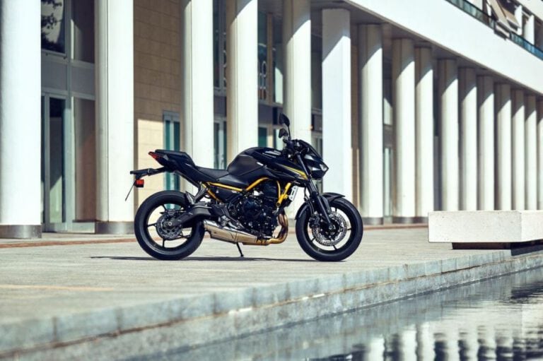 Kawasaki Z650 S 2026 Seitenansicht Lifestyle Bild