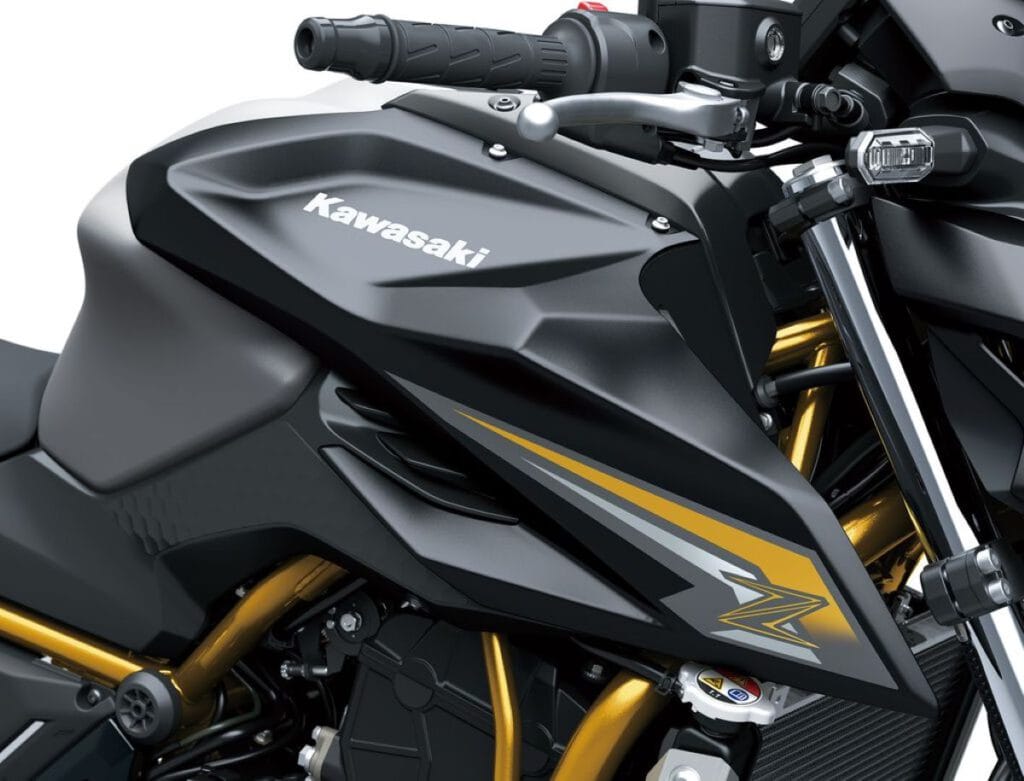 Kawasaki Z650 S 2026 schwarz Seite Detailansicht