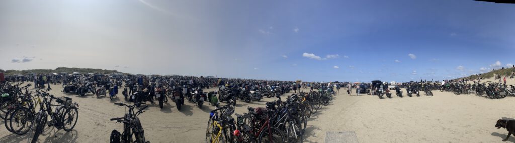 Motorradtour von Flensburg zur Insel Rømø: Ein Abenteuer von Norddeutschland nach Dänemark mit spontaner Landung auf dem Moto Festival.