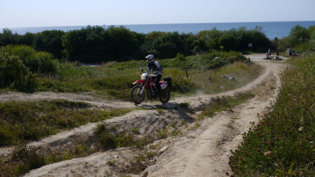 ENDURO IN POLEN / WESTPOMMERN – VERBOTEN GUT 21 Motorrad auf Sandtrack Jochen Ehlers - ENDUROFUN TOURS