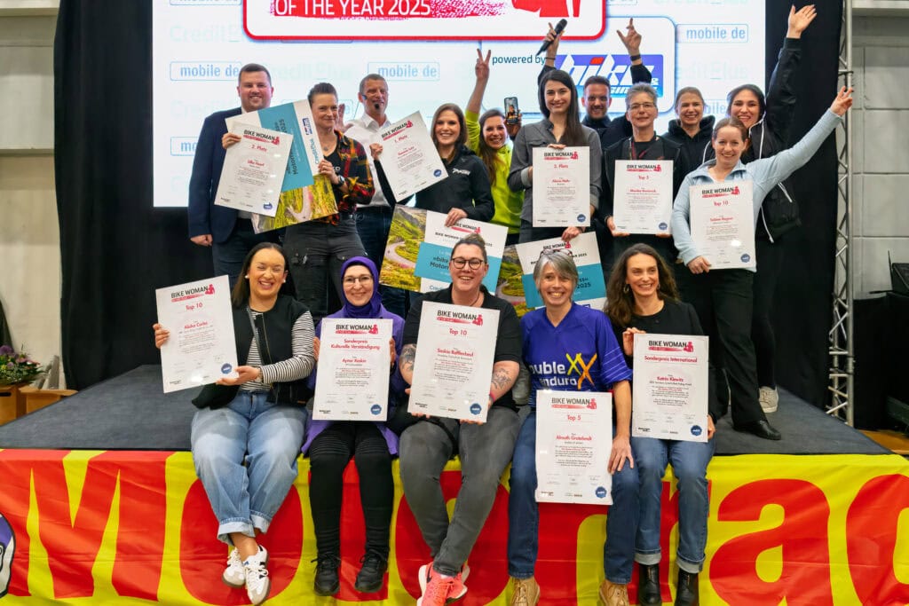 Bike Woman Award 2025: Eine Bühne für Wegbereiterinnen der Motorradbranche 9 Bike Woman Award 2025 ehrt inspirierende Frauen der Motorradbranche. Preisverleihung: Die Finalistinnen und ihr beeindruckender Einsatz!