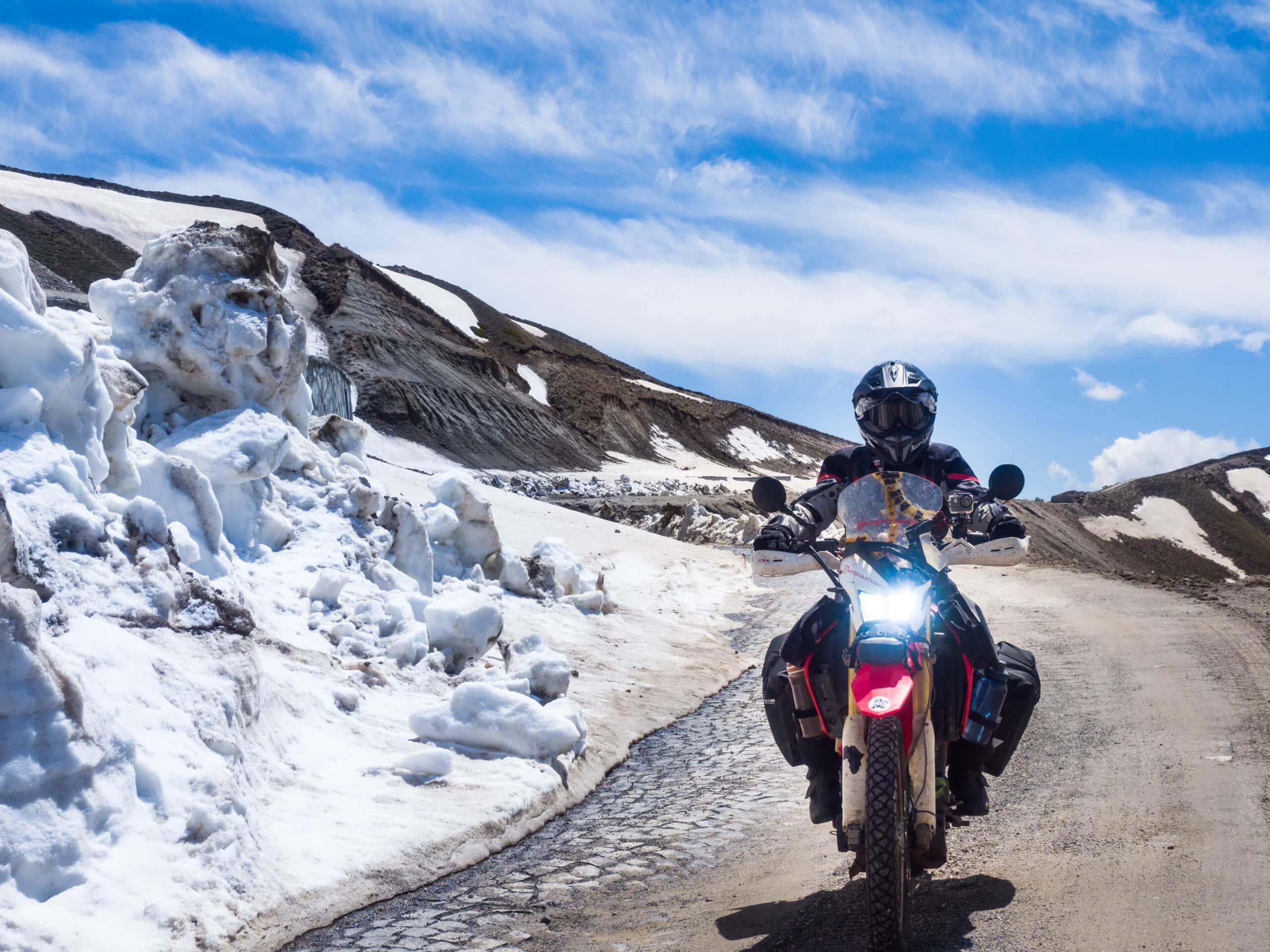 95.000 Kilometer On- und Offraod durch Südamerika und Afrika ist Joana bereits vier Monate nach bestandenem Motorradführerschein gefahren.