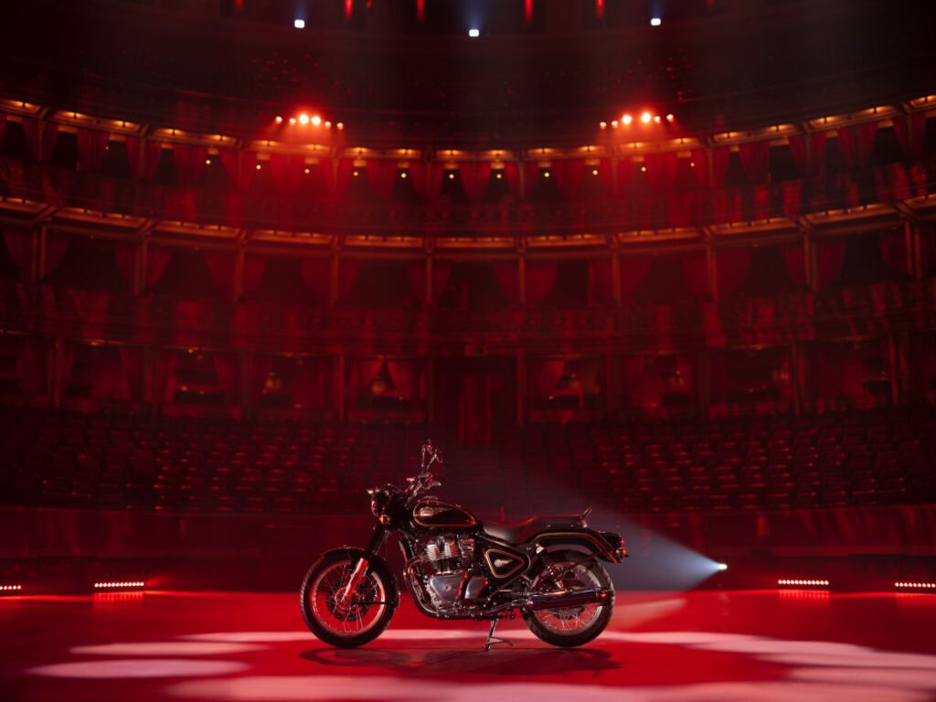 Royal Enfield Bullet 650 in der RAH Center Stage