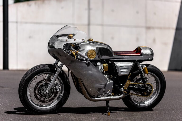 Royal Enfield GT 650 Schatten Custom Bike von Enrico de Haas Seitenansicht © Chris Graf-Allgeier