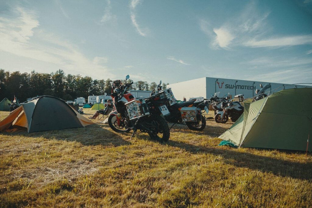 Diesem Sommer kehrt das größte Motorrad-Event Hessens endlich nach Rauschenberg zurück. SW-Motech Open House: 10. bis 12.06.2022.