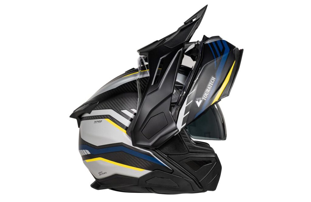 Touratech Aventuro Travel Carbon Seitenansicht mit sichtbarem Klappmechanismus