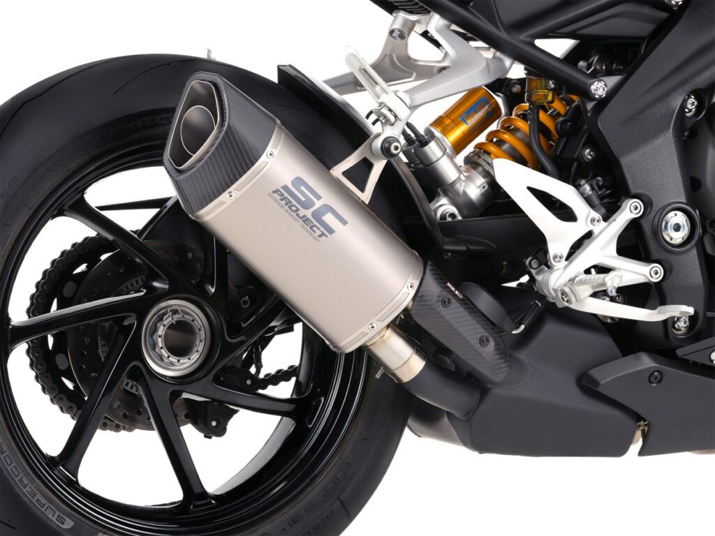 SC-Project Slip-ons: Neuer Sound für die Triumph Speed Triple 1200 RS 2 Triumph_Speed-Triple_2025_SlipOn_Euro5Plus_SC1R-GT_Titanium_Detailansicht