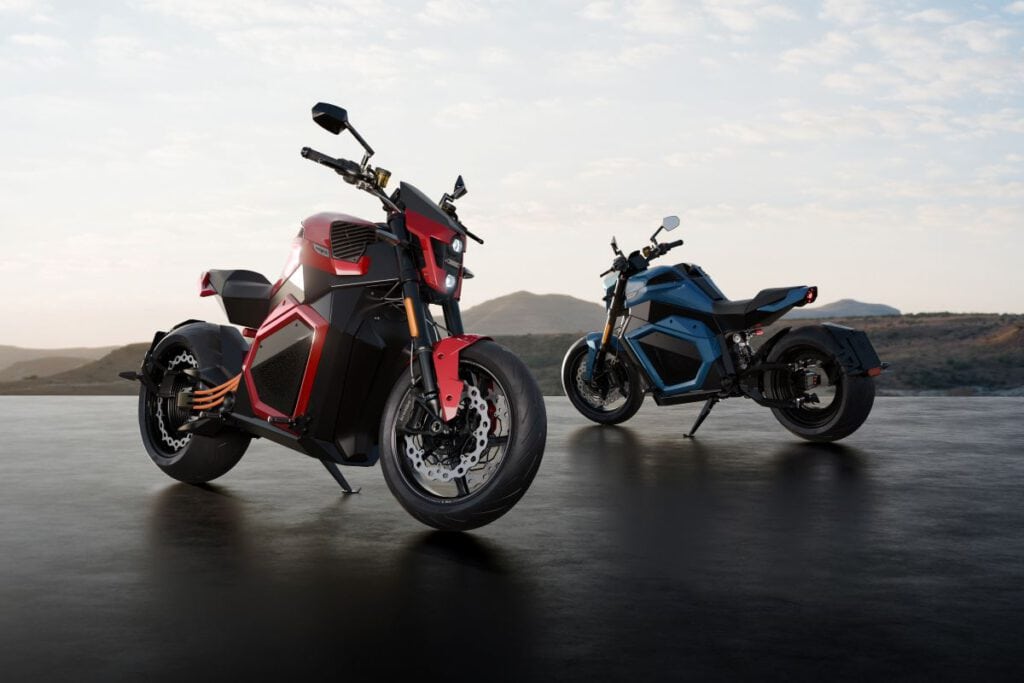 Verge TS Pro - Hero Landscape zwei Modelle