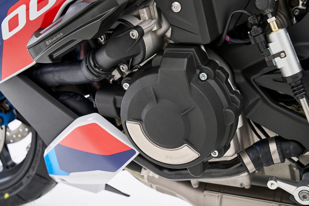 Das Wunderlich Motorschutzcover Set für die S und M 1000 Modelle von BMW Motorrad. Sie bieten maximalen Schutz. Bei minimalem Gewicht.