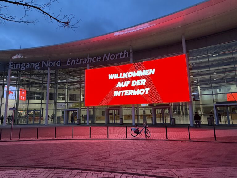 Intermot 2025 Erfahrungsbericht Eingang Messegelände